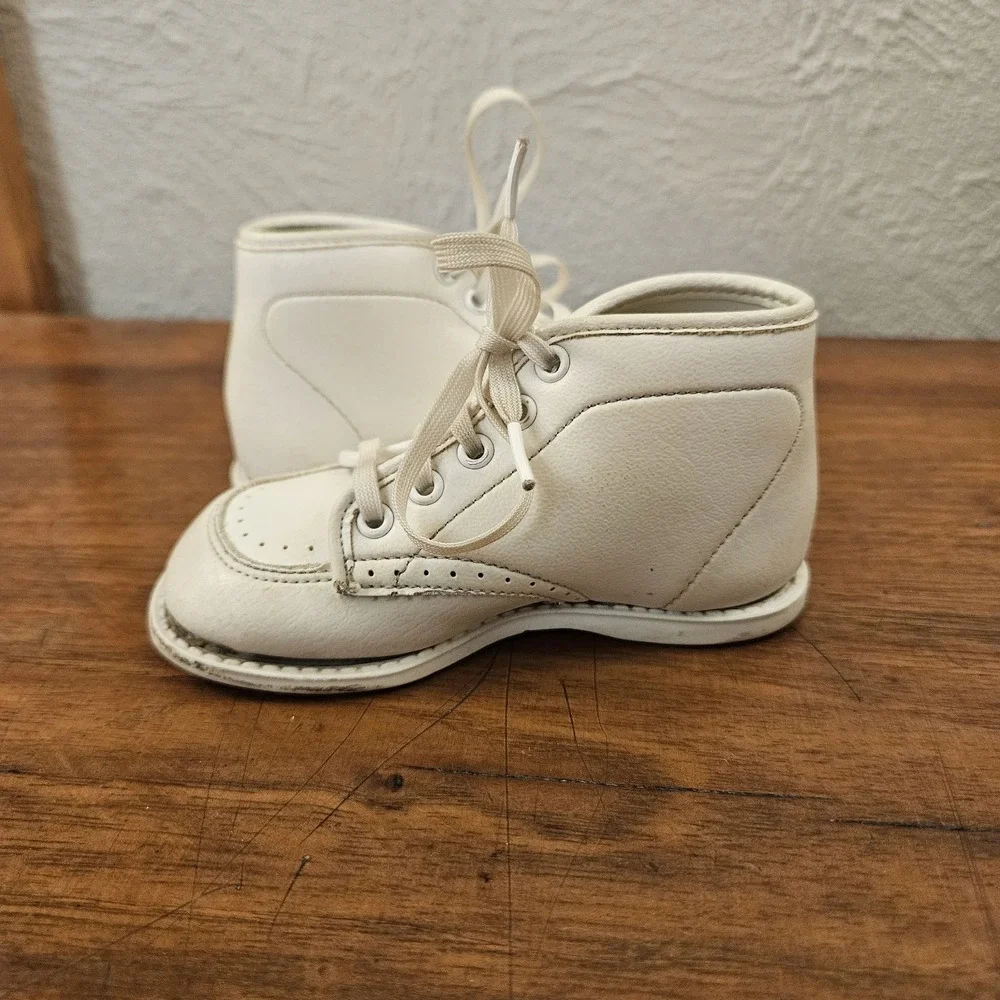 Vintage Doveen Wash & Wear Baby Deer Shoes Size 3 In Original Box Early Walkers